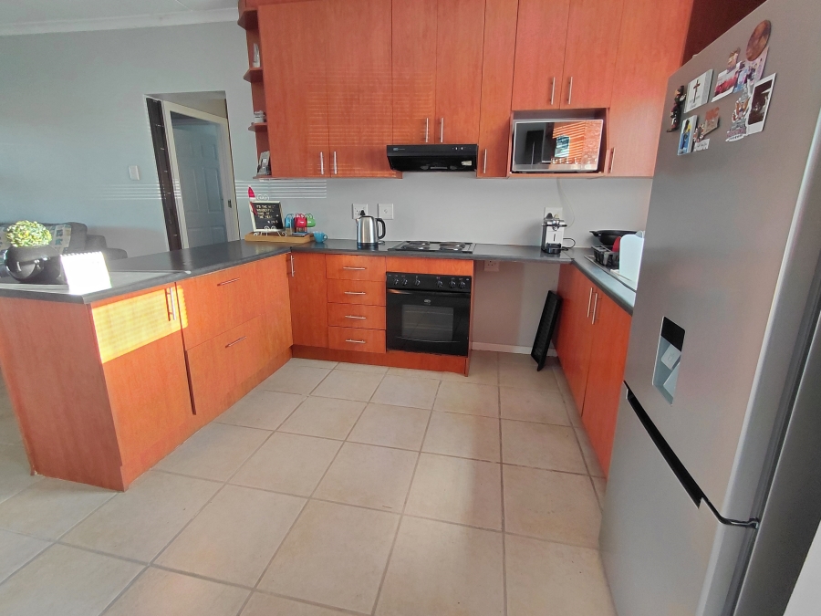 To Let 2 Bedroom Property for Rent in Kabega Park Eastern Cape